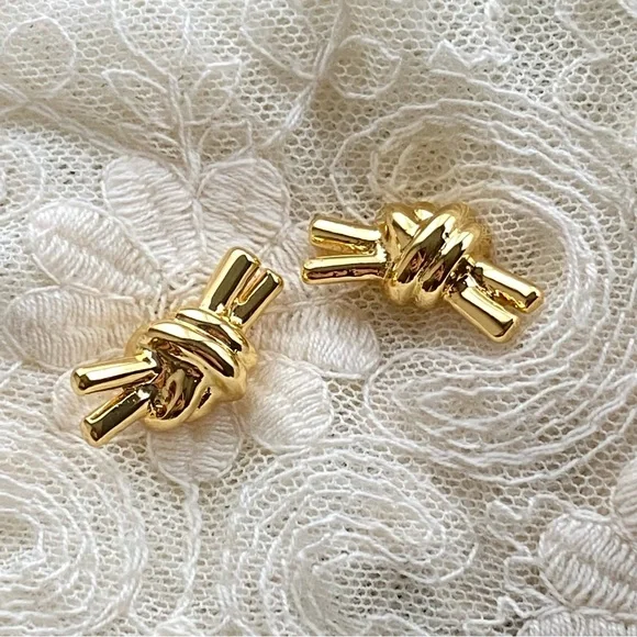 🌹HOST PICK🌹 NWT Madewell Knotted Medium Stud Earrings - Picture 3 of 10